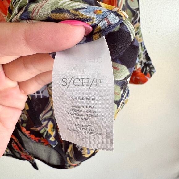 Cabi Black + Red Semi Sheer Amour Printed Long Sleeve Collared Blouse Small - Picture 5 of 9